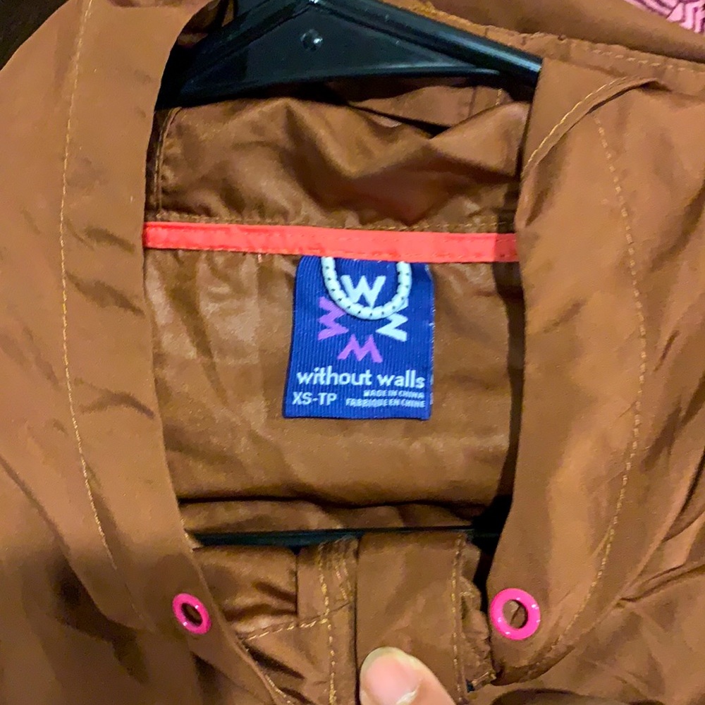 Retro Shell Jacket - Picture 3 of 4